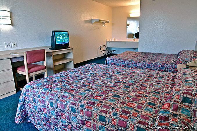 Motel 6 Huntsville - Мадисън Екстериор снимка